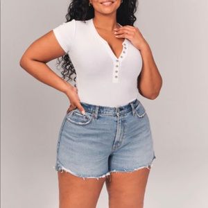 Abercrombie and fitch high rise shorts